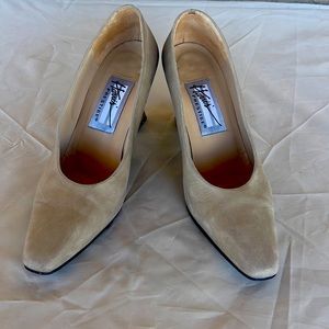 Stylish Suede Leather Pumps!!!!!